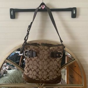 Vintage Signature Coach Leather Shoulder Bag 🤎💼